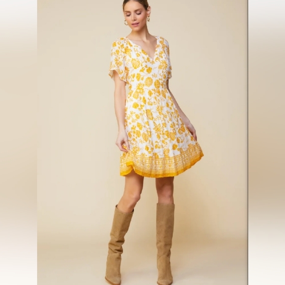 Skies Are Blue Floral Yellow Dress - Picture 2 of 7